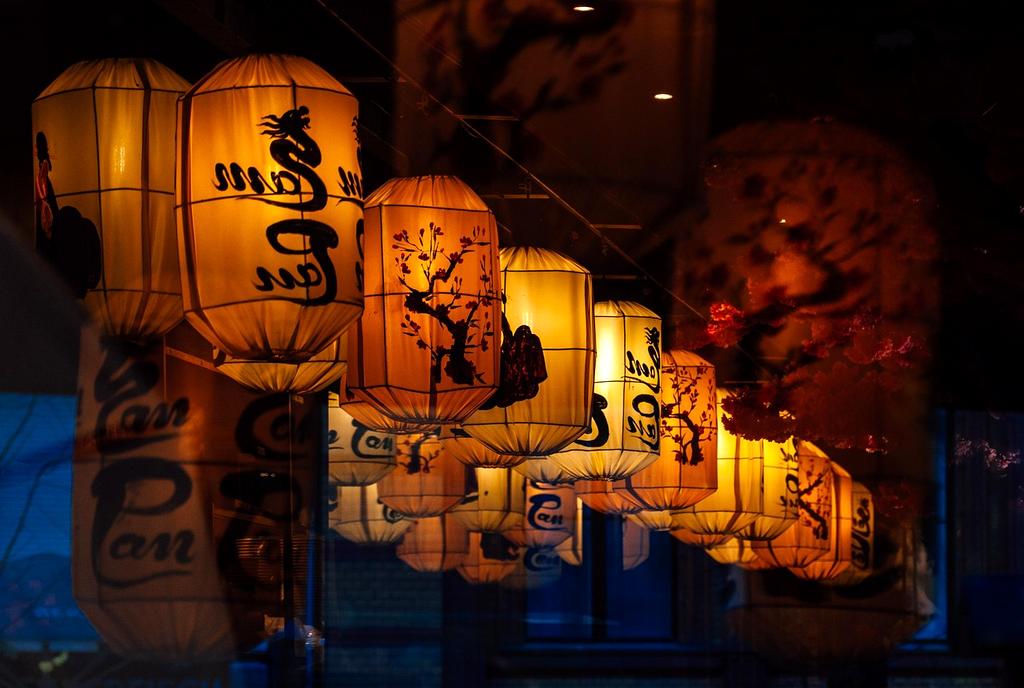 Interno elegante e accogliente del ristorante rewoniy