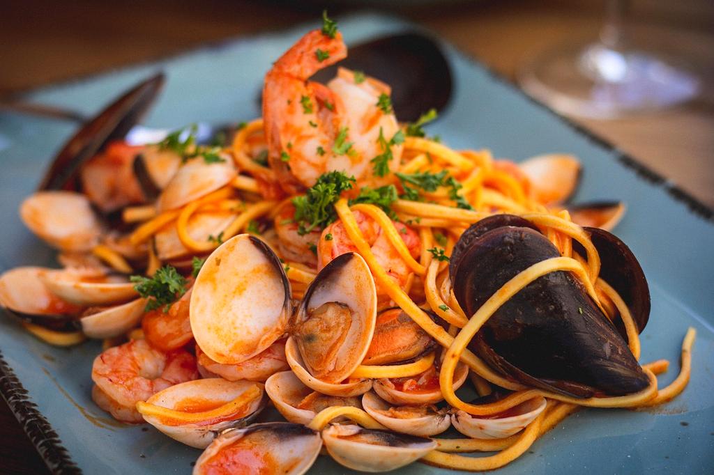 Caponatina siciliana con melanzane, pomodori e olive