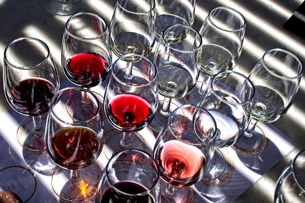 Degustazione di vini dolci e dessert artigianali